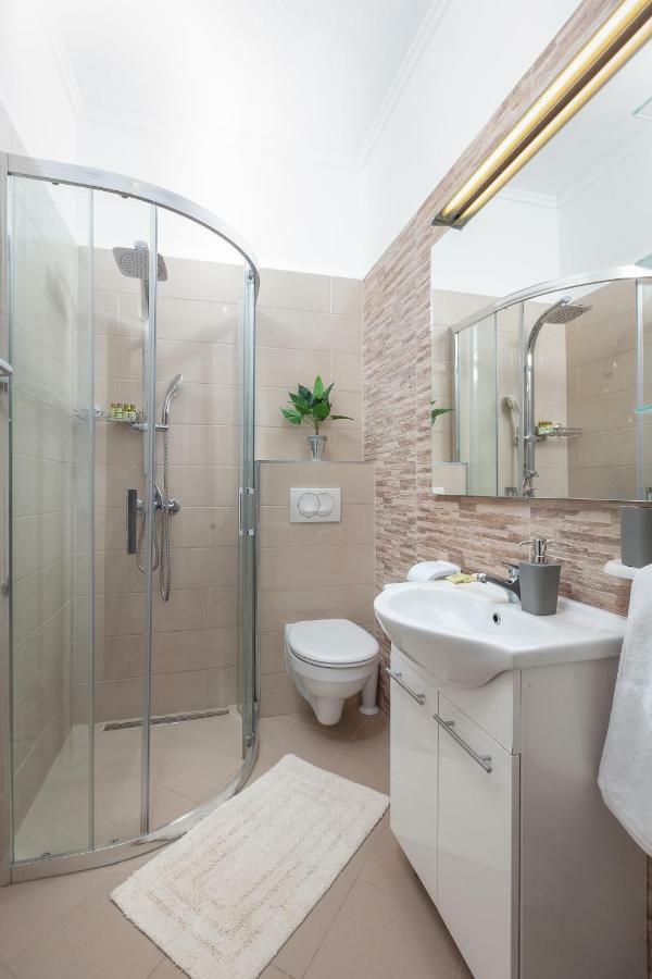 Apartments R Makarska Luaran gambar